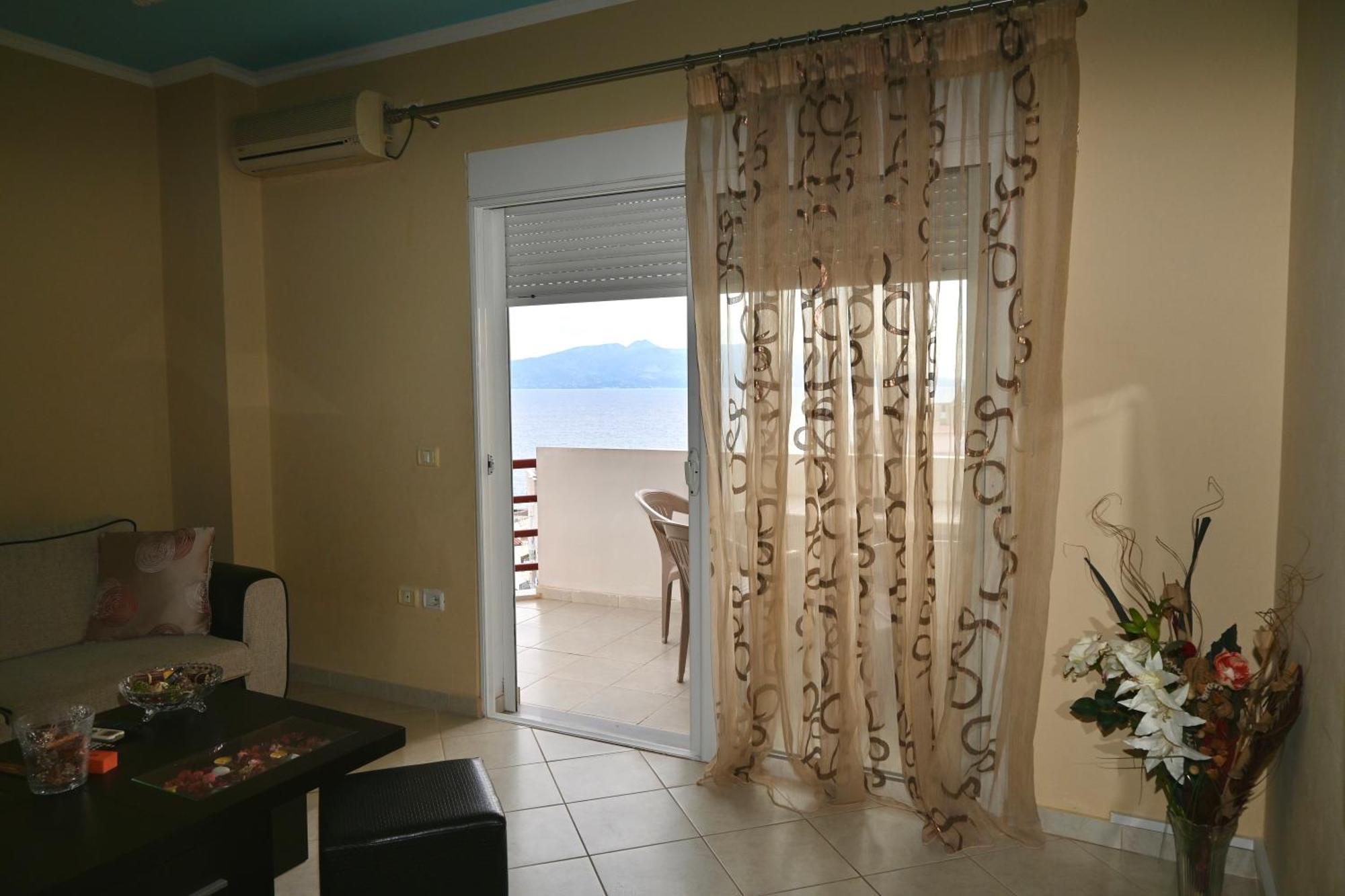 Elvis * Saranda